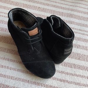 Toms Black Wedge Booties